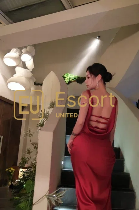 Dara, însoțitoare în Dubai — fotografia 1