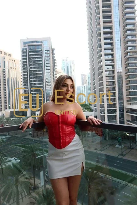 Escort Anna in Dubai — Foto 9
