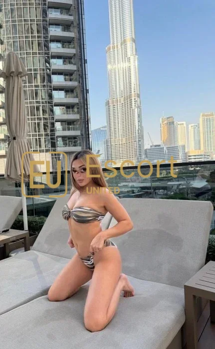Anna, Begleiterin in Dubai — Foto 10
