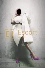 Mia Linina, 29, escort donna a Dubai — foto 1