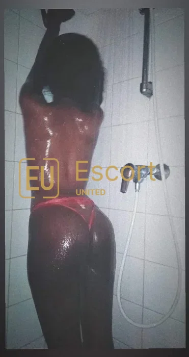 Mia Linina, escort donna a Dubai, 29 — foto 6