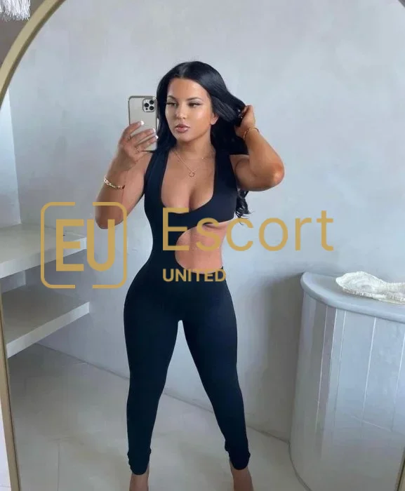 Escort Lady Patricia ansässig in Abu Dhabi — Foto 4