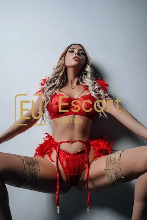 Celine, female escort in Abu Dhabi — photo 4