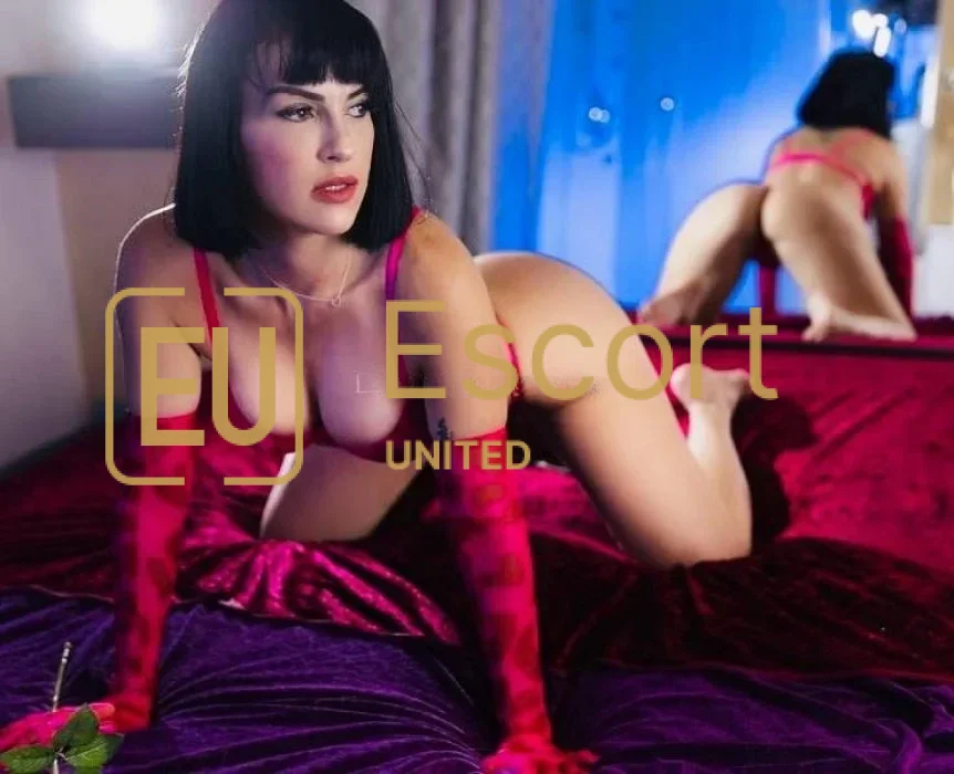 Lilly, 39, escort donna a Dubai — foto 10