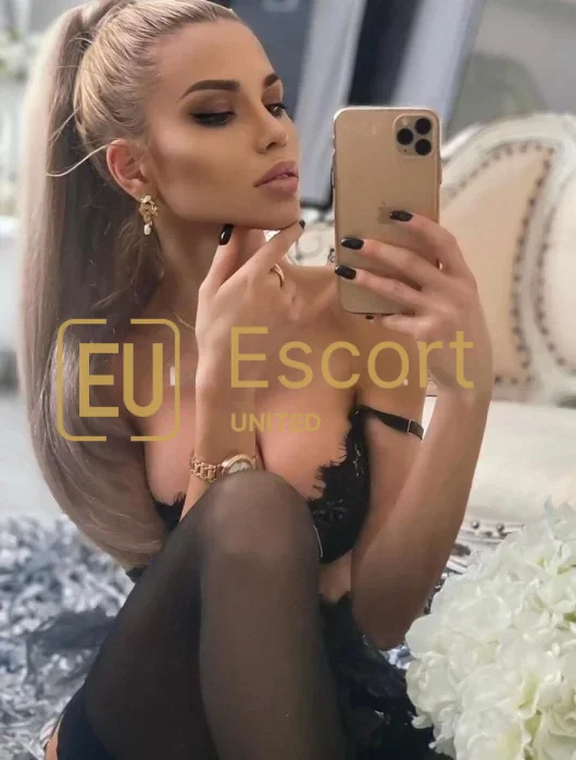 Alicia, escort donna a Dubai — foto 3