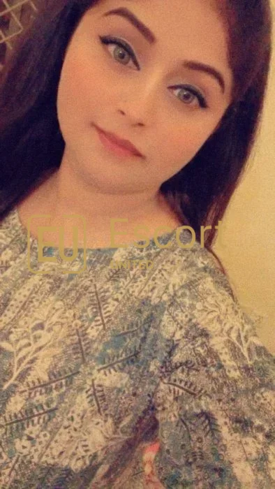 Nida, γυναίκα συνοδός στην Ντουμπάι — φωτογραφία 4