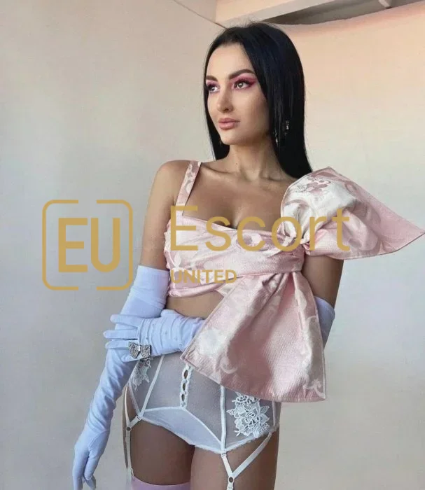Buche Mable, eine 29-jährige Escort in Dubai — Foto 15