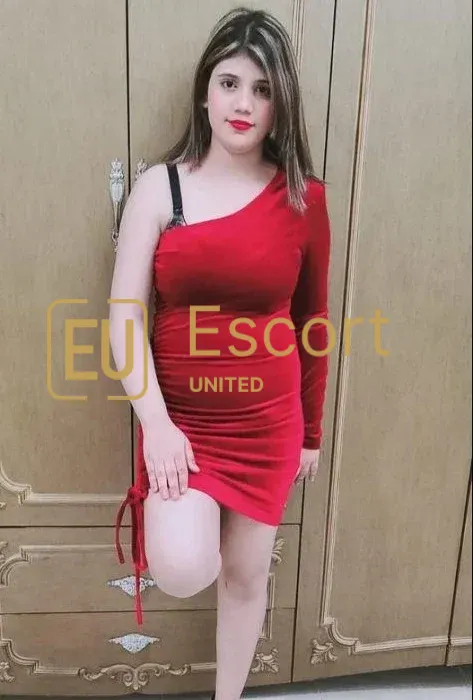 Incontra Kajal, ragazza escort an Abu Dhabi
