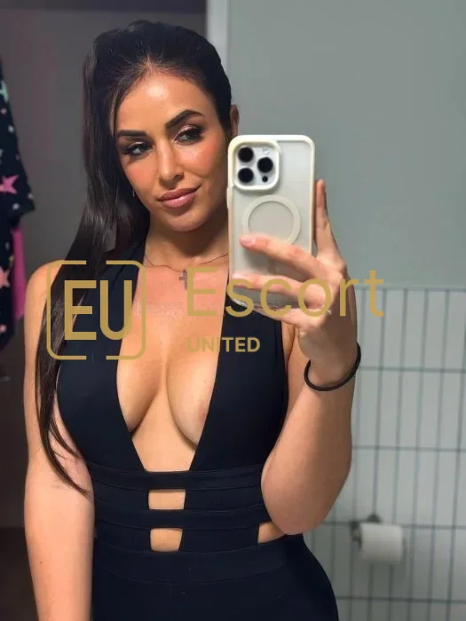 Kiara, žena na eskort v Dubaj — fotka 2