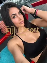 Kiara, žena na eskort v Dubaj — fotka 9