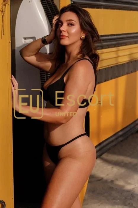 Abu Dhabi escort girl April — photo 9
