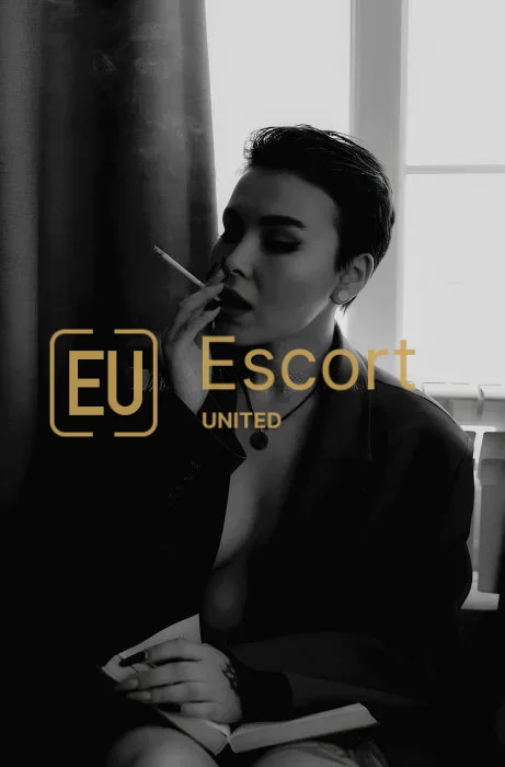 Brooke, female escort in Abu Dhabi — photo 9