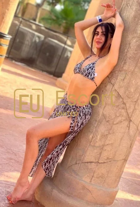 Selima, 30, female escort in Dubai — photo 1