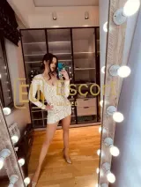 Escort Callie in Dubai (29) — Foto 7