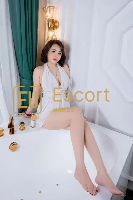 Lucky, ragazza escort an Abu Dhabi, 29 — foto 6