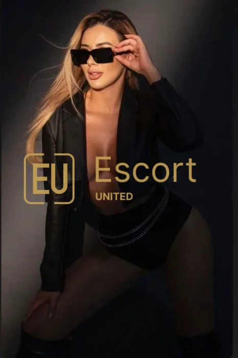Upoznajte Sofi, 27-godišnju eskort devojku u Dubai — fotografija 4