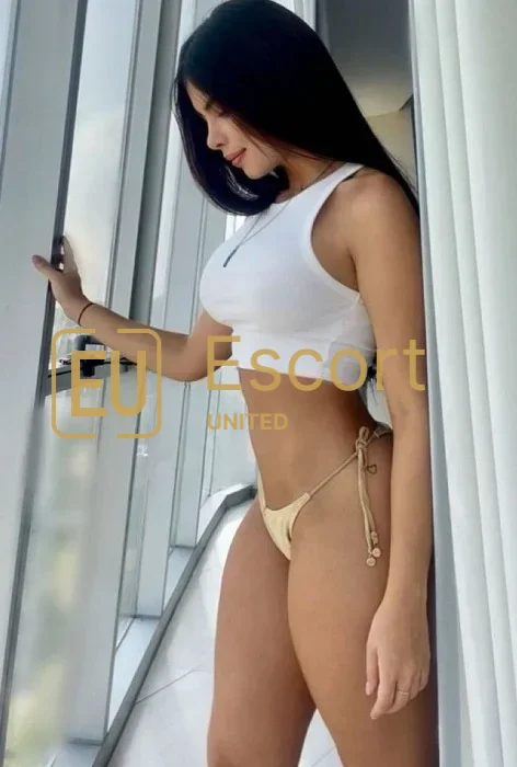 Jane, 26, escort donna an Abu Dhabi — foto 1