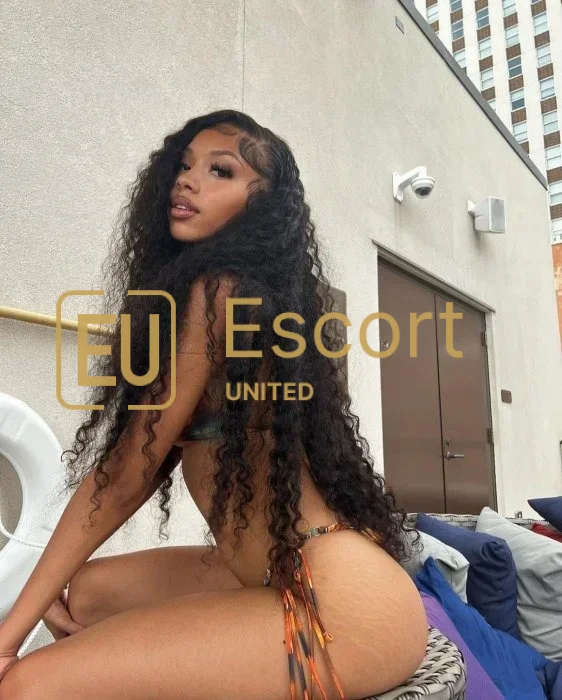 Abu Dhabi, escortă de sex feminin Queen Precious, 24 — fotografia 5