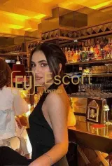 Julianna, κυρία συνοδός στην Ντουμπάι, ΗΑΕ — φωτογραφία 9