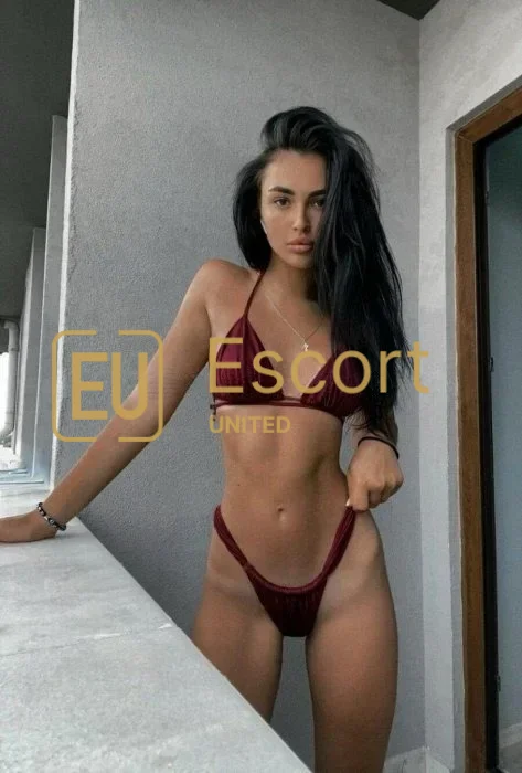 Julianna, 27, γυναίκα συνοδός στην Ντουμπάι — φωτογραφία 1
