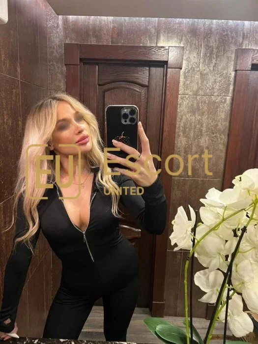 Victoria, accompagnatrice de 27 ans à Dubaï — photo 3