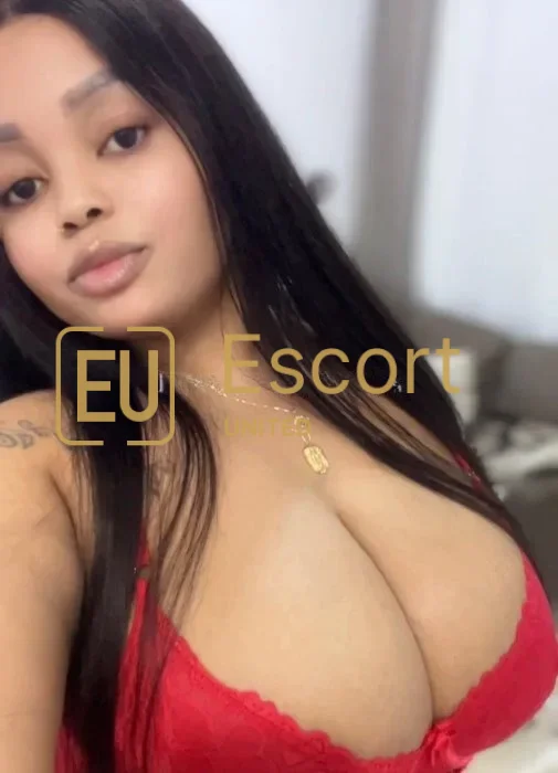 Abu Dhabi escort girl Ciara (26) — photo 1