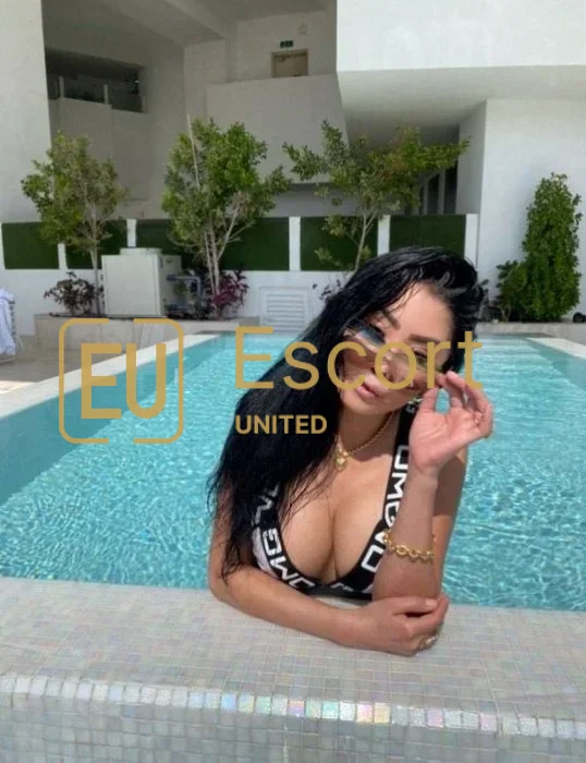 Rezervišite Leila, 41-godišnju eskort devojku u Dubai — fotografija 2
