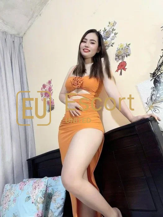 Lucky, Escort Lady in Abu Dhabi — Foto 2