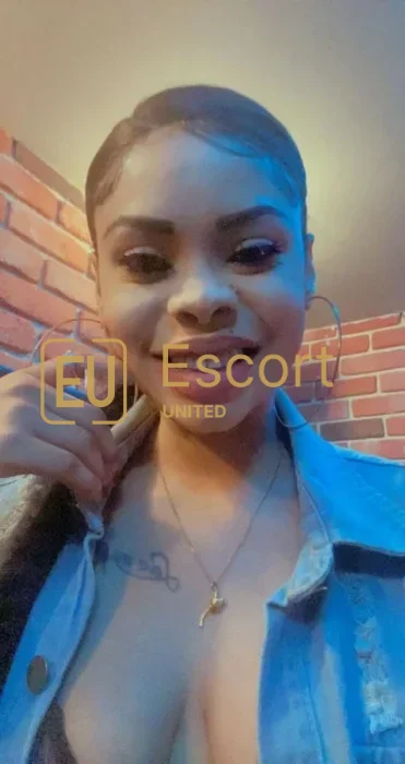 Shara, signora escort an Abu Dhabi, Emirati Arabi Uniti — foto 3
