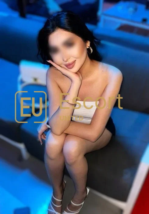 Naomi, eskort devojka u Dubai, UAE — fotografija 7