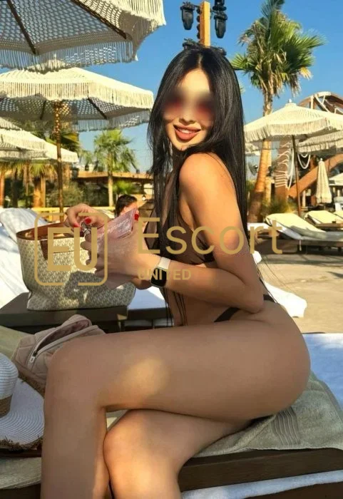 Eskort Naomi u Dubai — fotografija 4