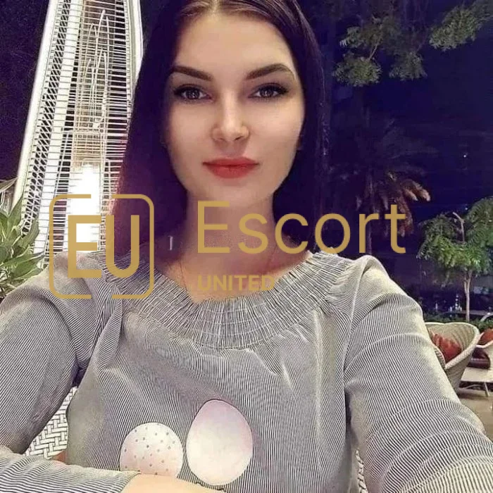 Alesya, pratilja u Dubai — fotografija 6