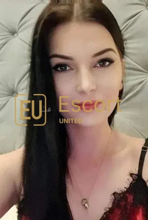 Alesya, žena na eskort v Dubaj