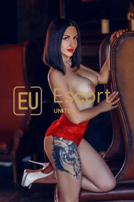 Alina, escort donna a Dubai — foto 18