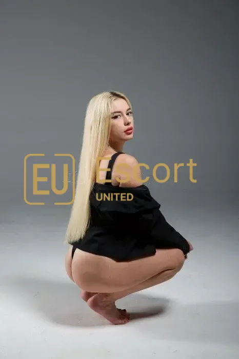Dubaj, žena na eskort Liya, 25