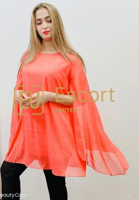 Dubai escort Arooj — photo 6