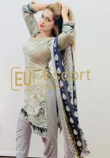 Arooj, female companion in Dubai — photo 2