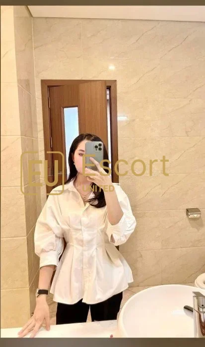 Arana, ragazza escort a Dubai, Emirati Arabi Uniti — foto 3