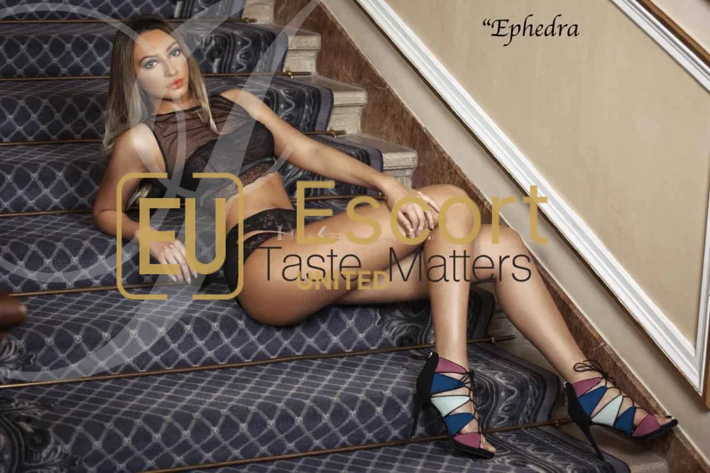 Ephedra, 35, female escort in Dubai — photo 3