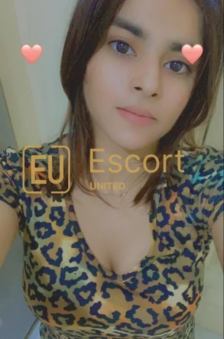 Chica escort Muskan establecida en Abu Dabi, de 26 años — foto 1